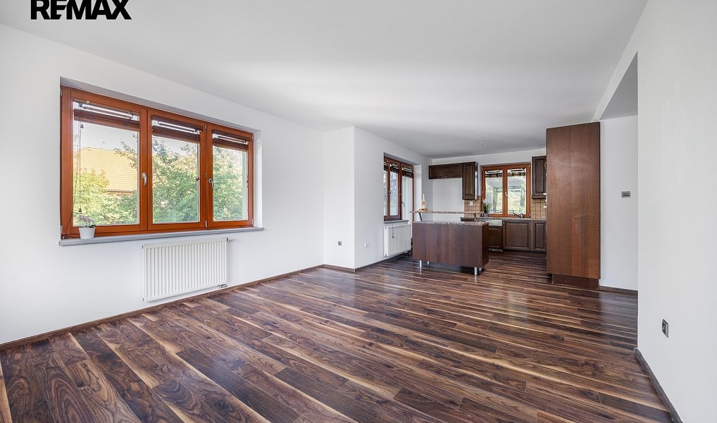Prodej domu 210 m² s pozemkem 1 140 m², Praha – náhled fotky 3