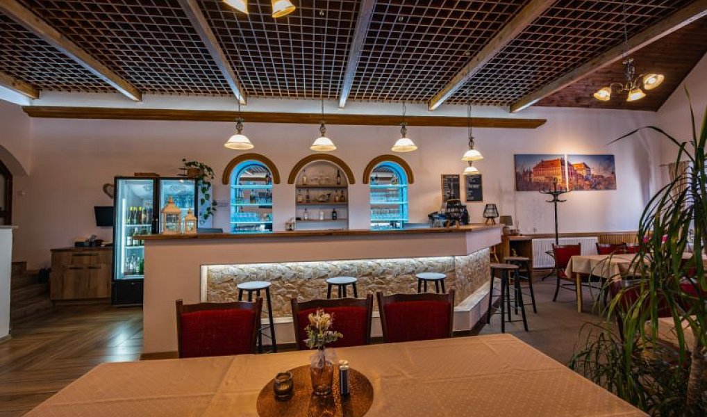 Pronájem restaurace 150 m², Opočno – náhled fotky 3