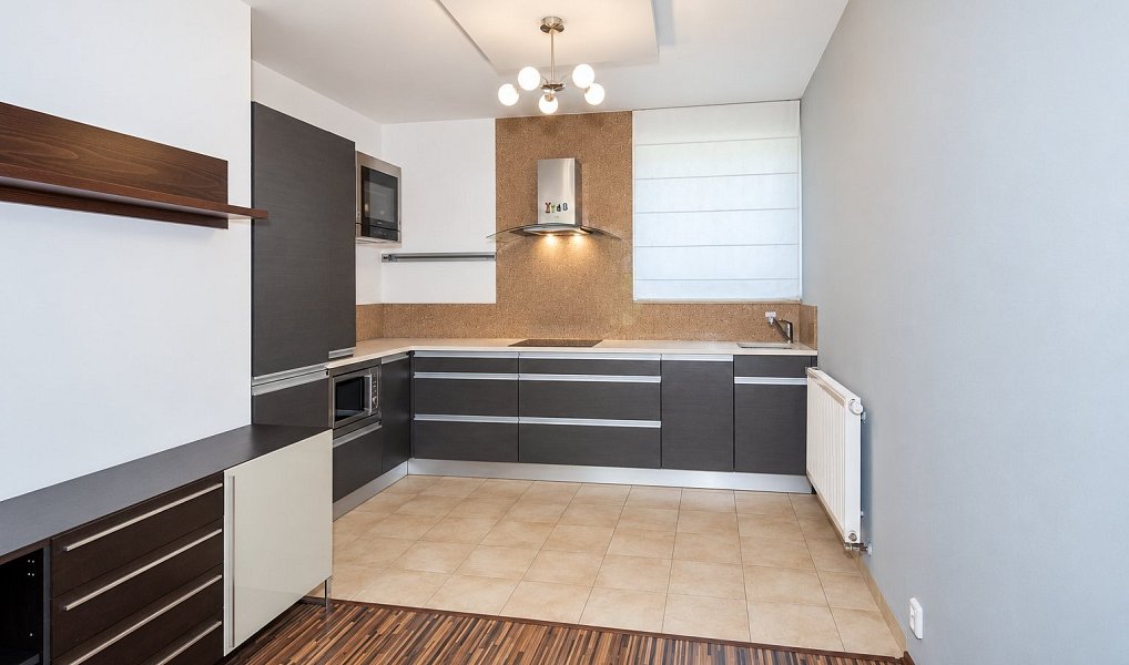 Pronájem bytu 4+kk 120 m², Husinec – náhled fotky 6