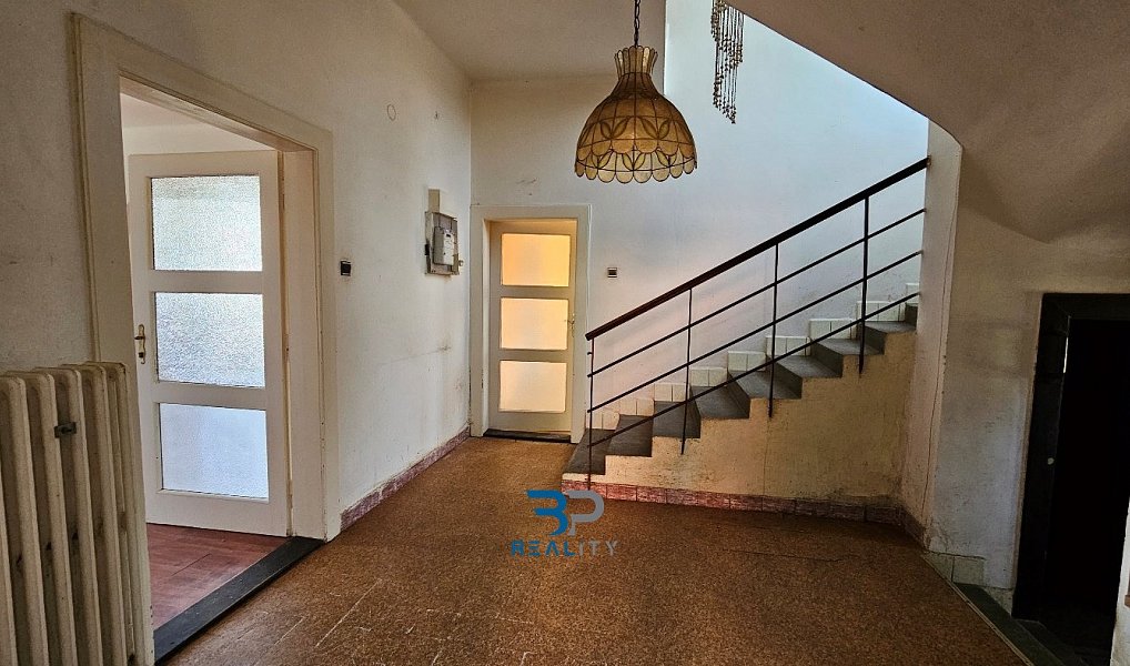 Prodej stavebního pozemku 950 m², Praha – náhled fotky 14