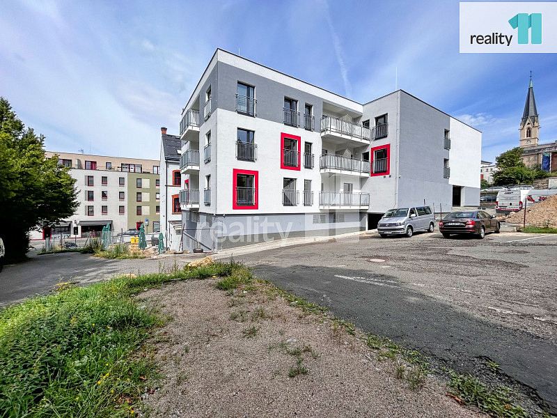 Pronájem parkování v kryté garáži, 11 m2, liberec — photo 3