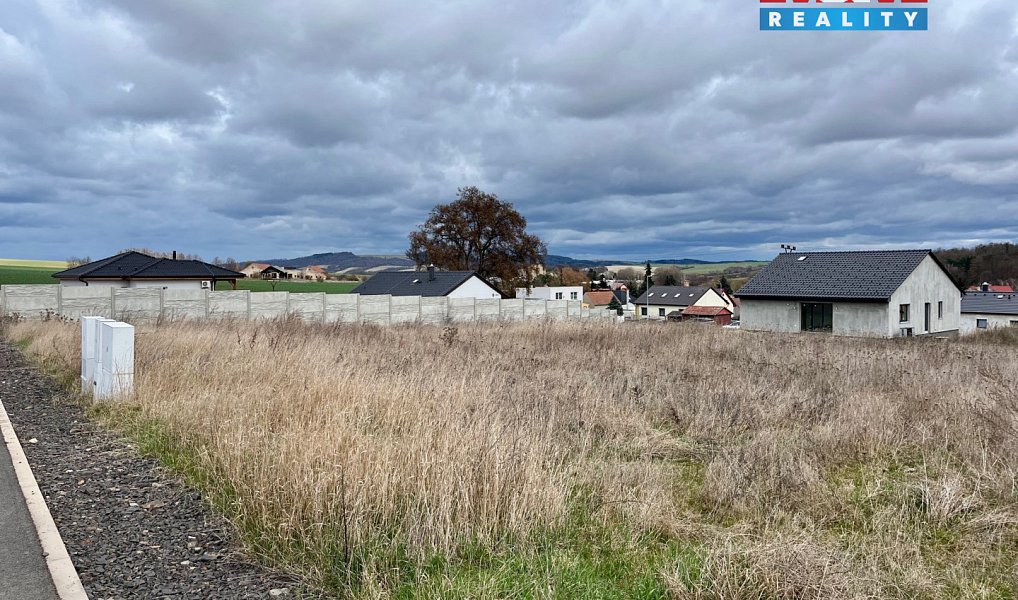 Prodej stavebního pozemku 900 m², Kryry – náhled fotky 2