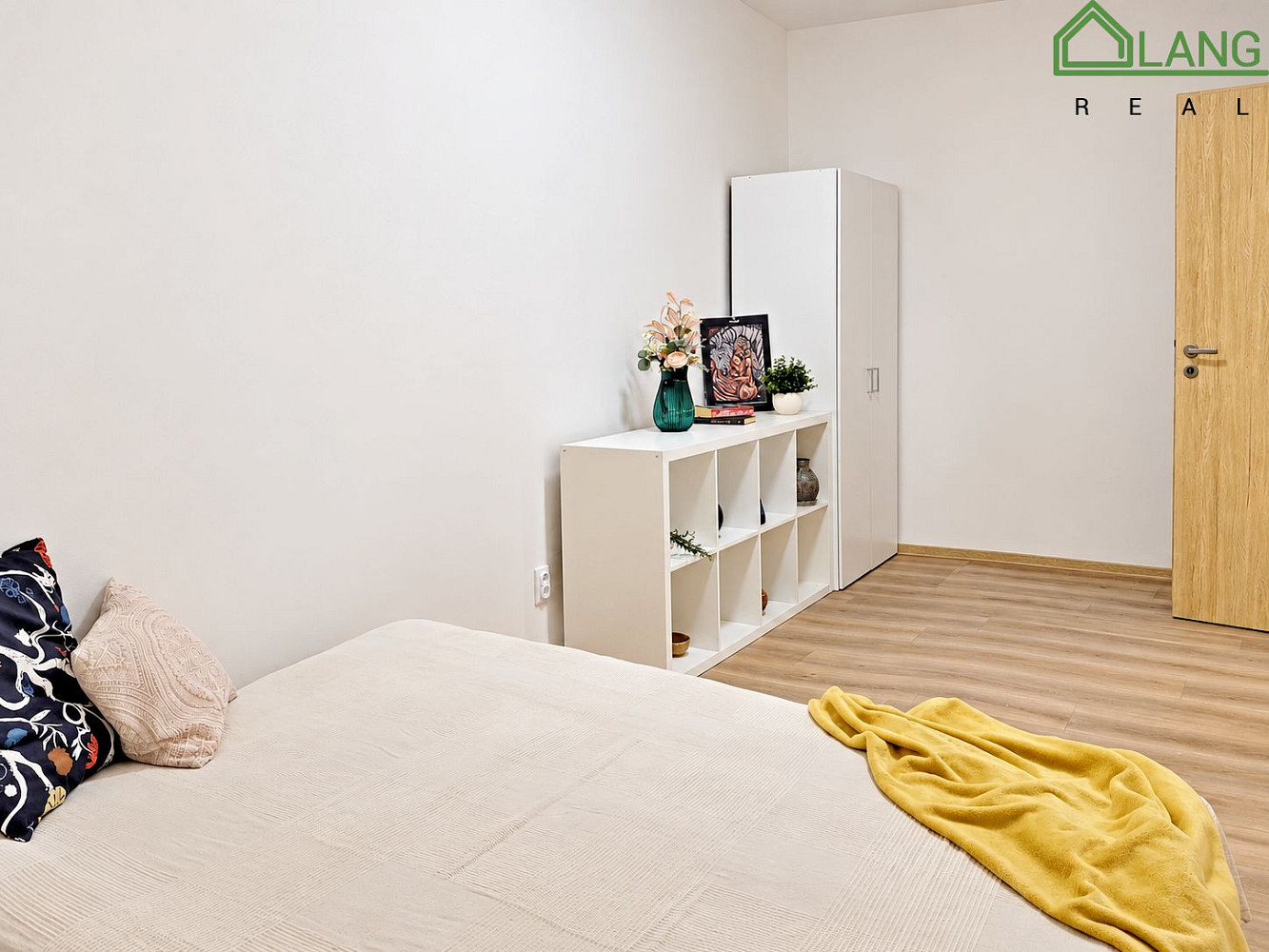 Pronájem bytu 1+kk 31 m² – fotografie 2