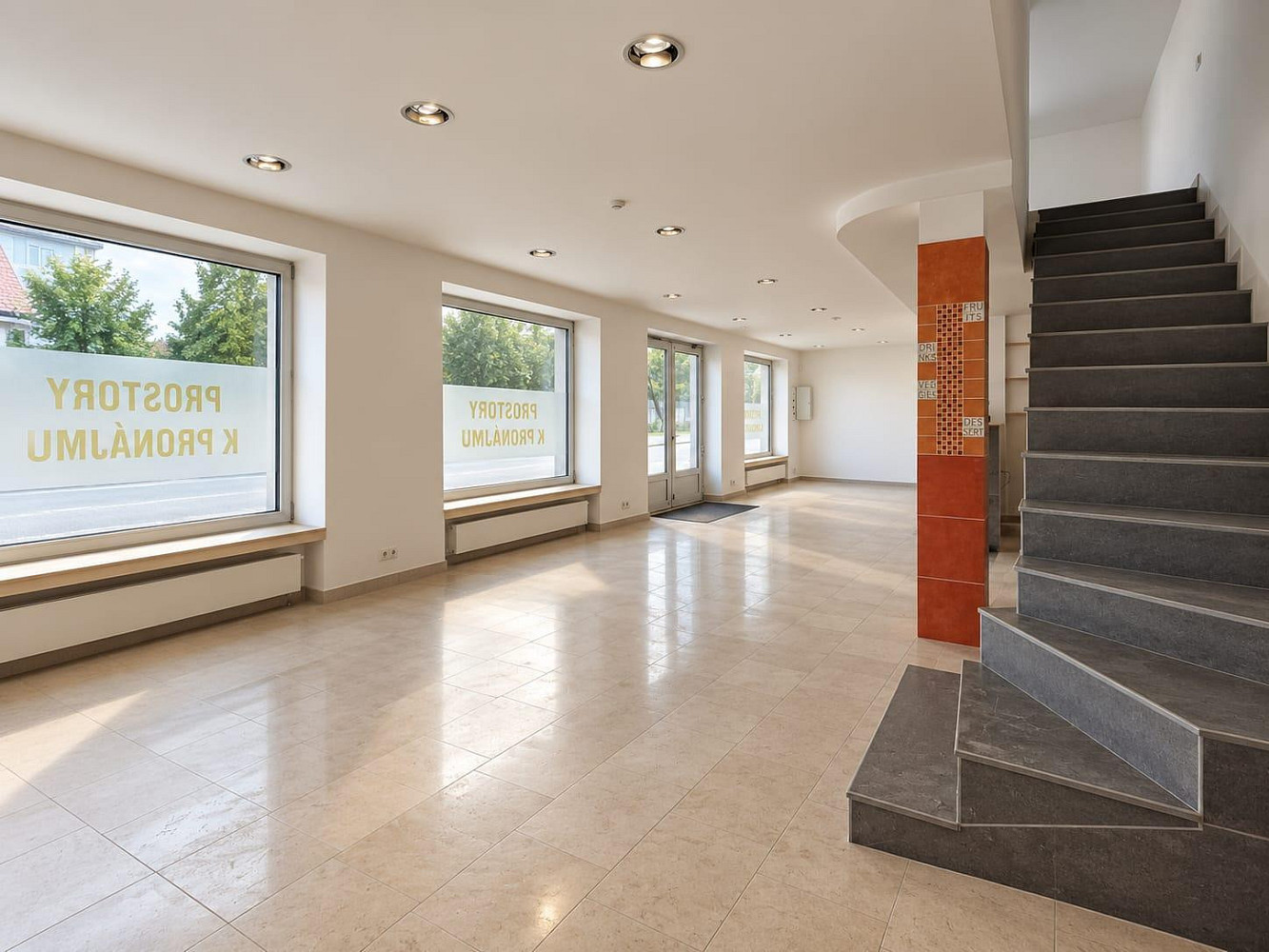 Pronájem obchodních prostor 86 m² – fotografie 5