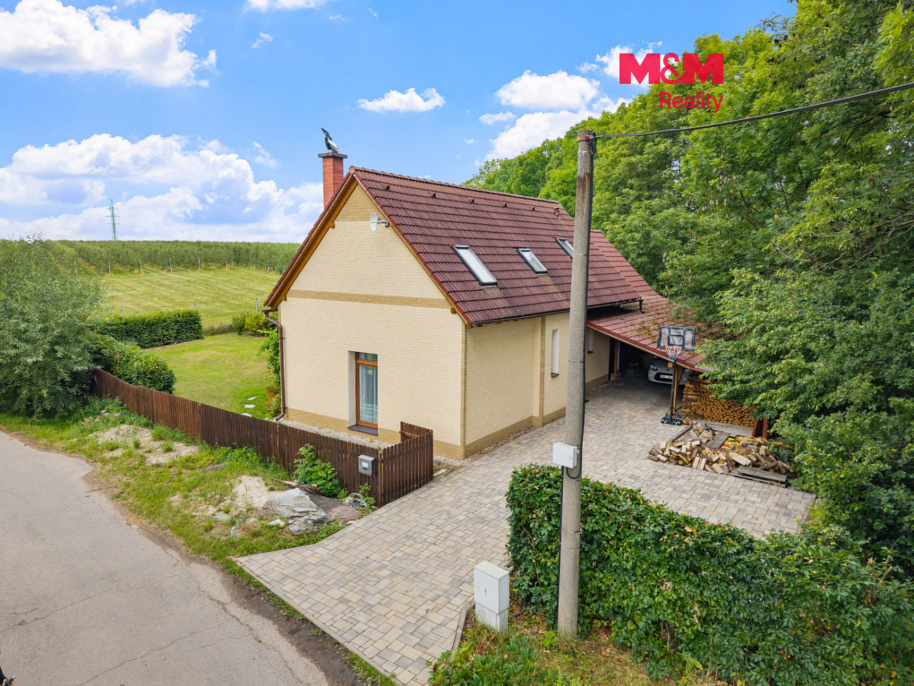 Prodej domu 115 m² s pozemkem 1 779 m²