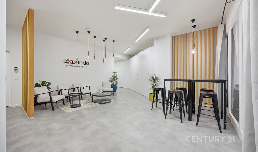 Pronájem kanceláře 232 m², Praha – náhled fotky 2