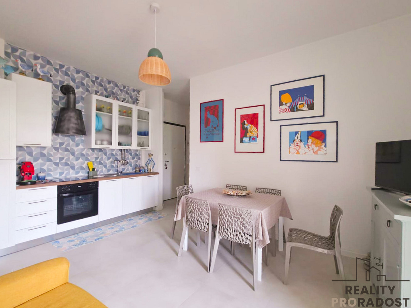 Prodej bytu 3+kk 64 m² — photo 2