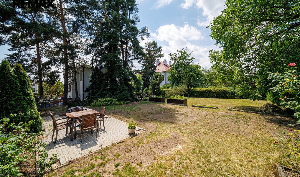 Prodej domu 209 m² s pozemkem 992 m², Praha – náhled fotky 36