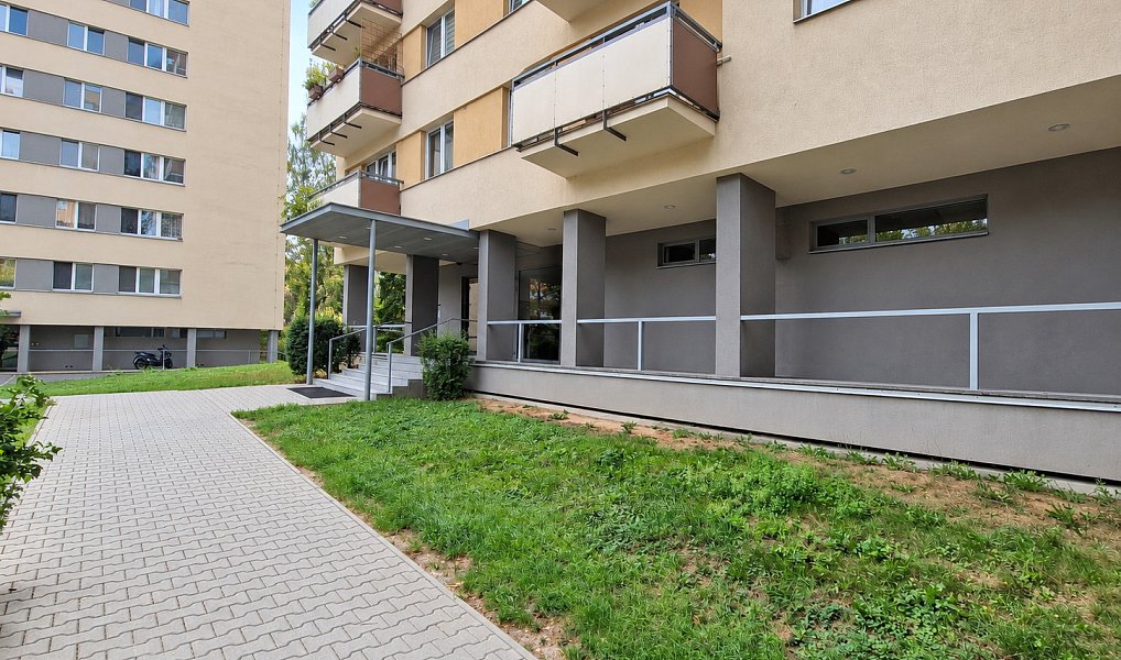 Prodej bytu 5+kk 108 m², Kopřivnice – náhled fotky 41