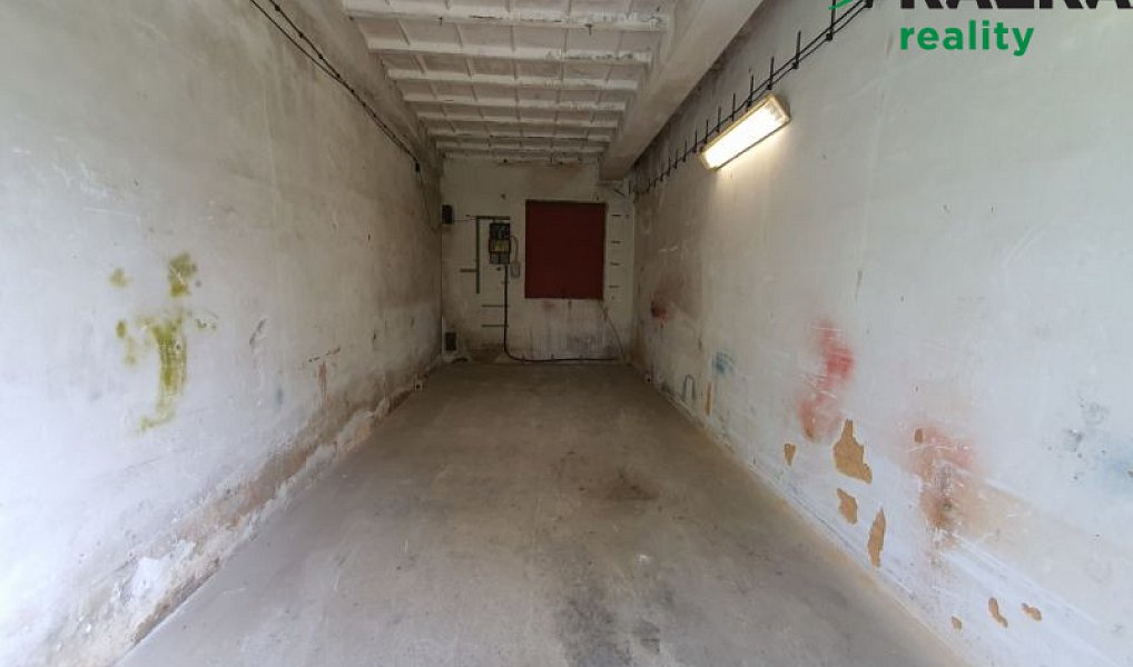 Garáž / skladové prostory (33 m2) Tachov - Minerálka, Tachov – náhled fotky 3