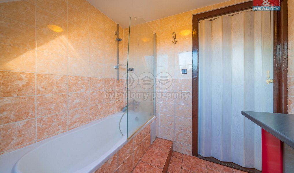 Prodej nájemního domu, činžáku 370 m², Aš – náhled fotky 20