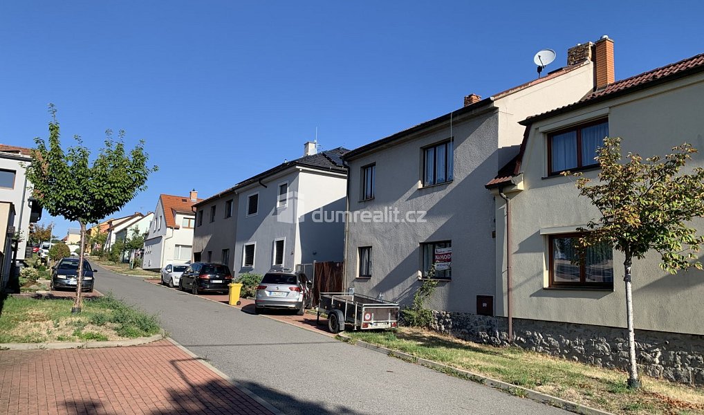 Prodej domu 160 m² s pozemkem 217 m², Dobříš – náhled fotky 2