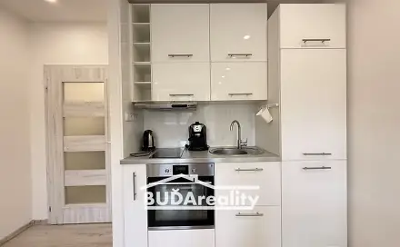 Prodej bytu 1+kk 27 m², Ševcovská, Zlín