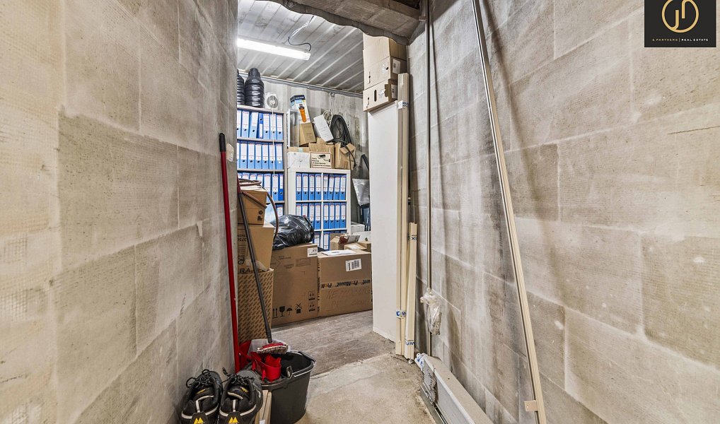 Prodej kanceláře 228 m², Beroun – náhled fotky 34