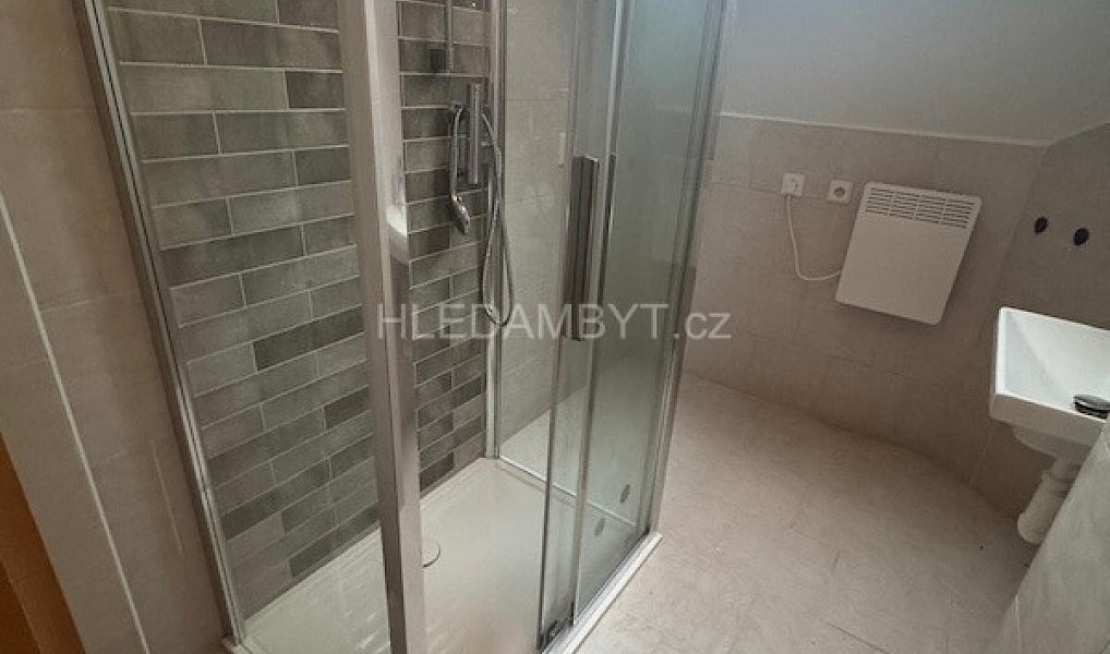 Pronájem bytu 2+1 76 m², Praha – náhled fotky 3