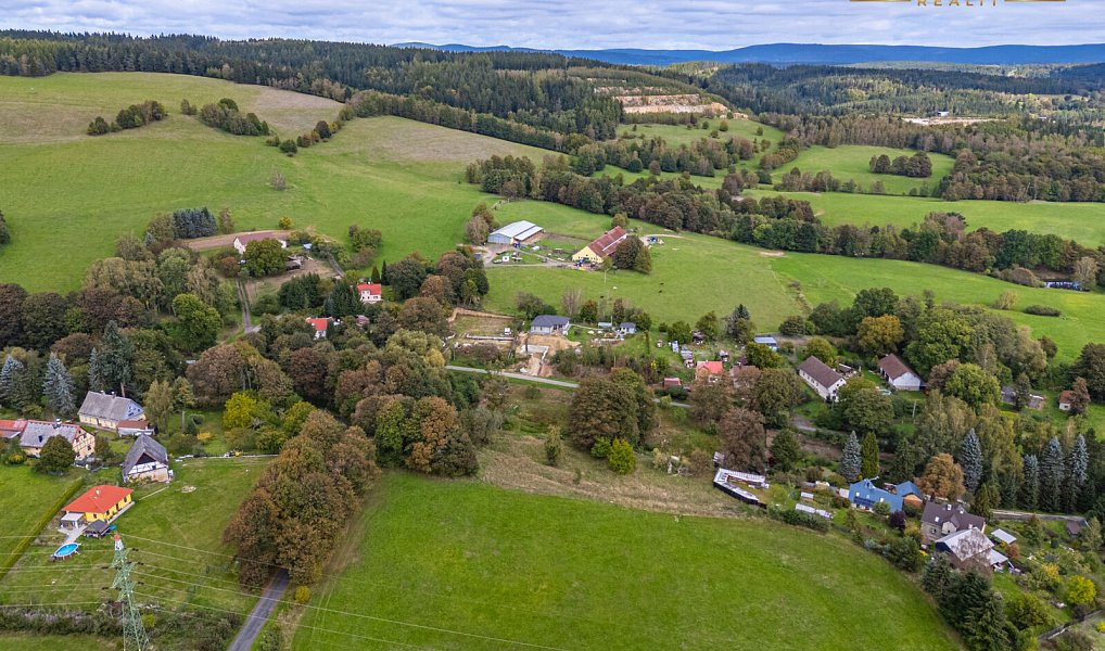 Prodej stavebního pozemku 3 300 m², Dolní Nivy – náhled fotky 7