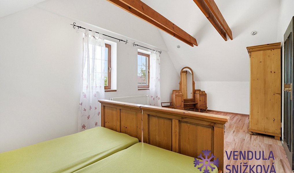 Prodej domu 180 m² s pozemkem 889 m², Bělá pod Bezdězem – náhled fotky 8
