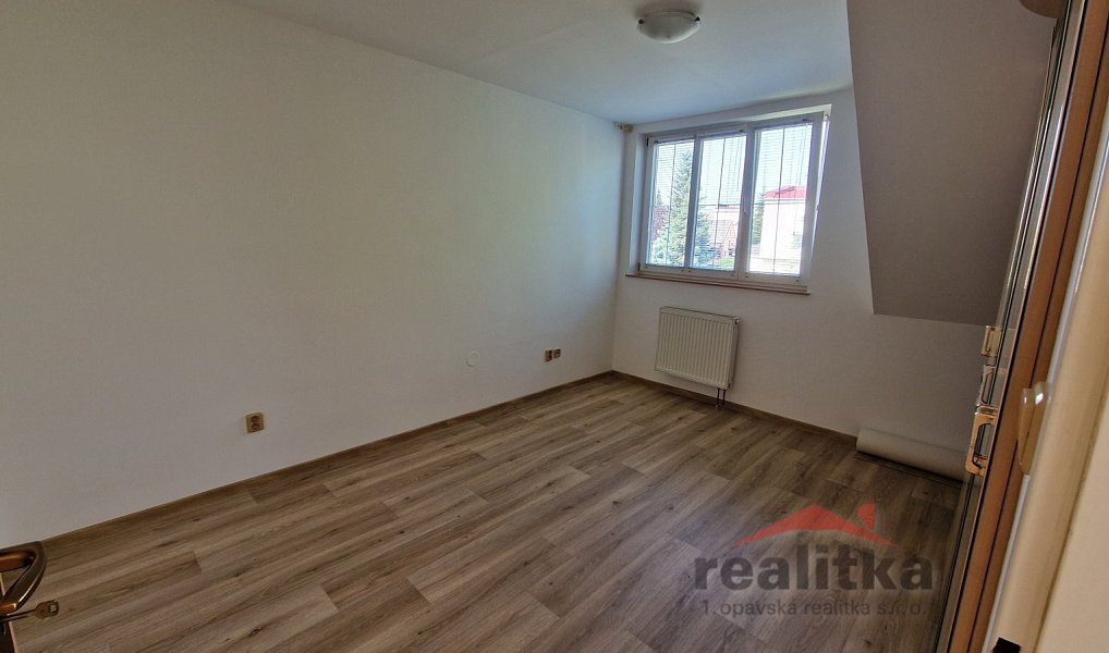 Pronájem domu 140 m² s pozemkem 370 m², Opava – náhled fotky 18