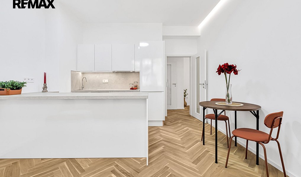 Prodej bytu 2+kk 48 m², Praha – náhled fotky 4