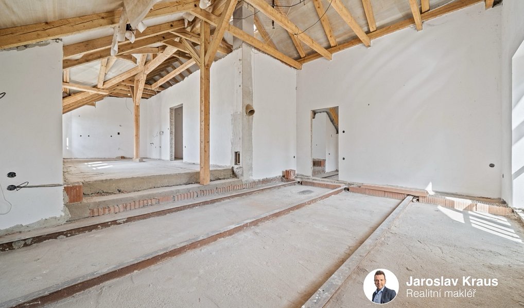 Prodej obchodních prostor 286 m², Jičín – náhled fotky 31
