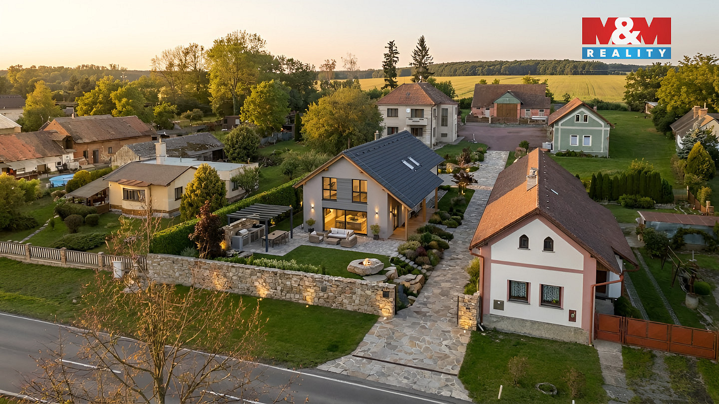 Prodej stavebního pozemku 778 m² – pohled 3