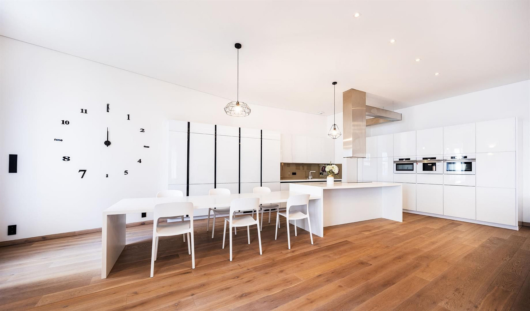 Pronájem bytu 3+kk 181 m² – fotografie 5