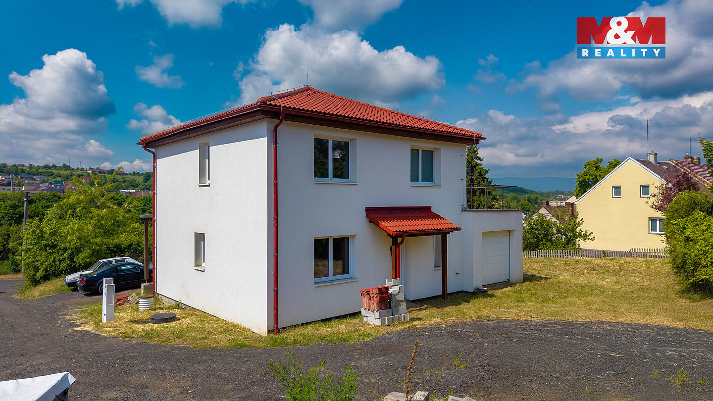 Prodej domu 155 m² s pozemkem 749 m² — photo 2