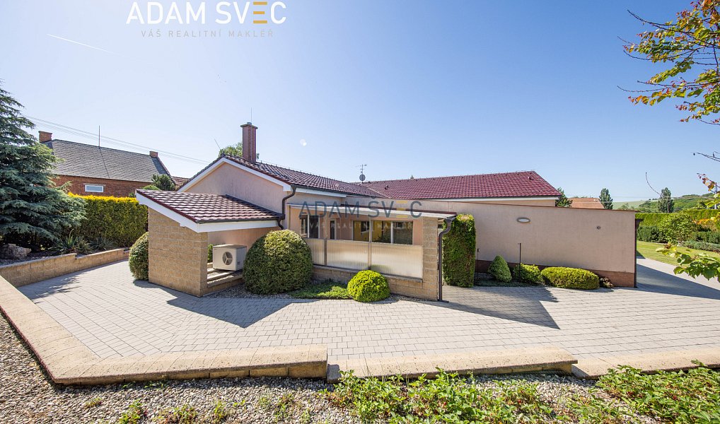 Prodej domu 359 m² s pozemkem 2 576 m², Hradčany-Kobeřice – náhled fotky 15