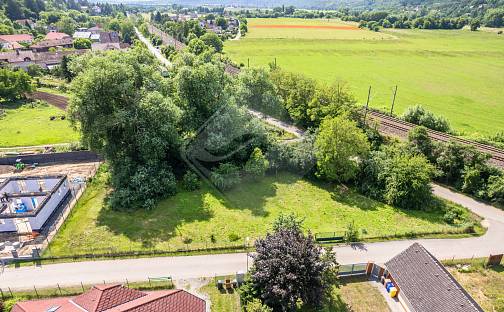 Prodej stavebního pozemku 792 m², Všenory, okres Praha-západ