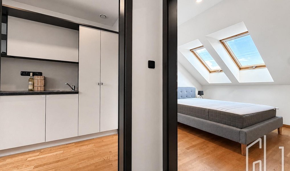Prodej bytu 2+kk 43 m², Praha – náhled fotky 3