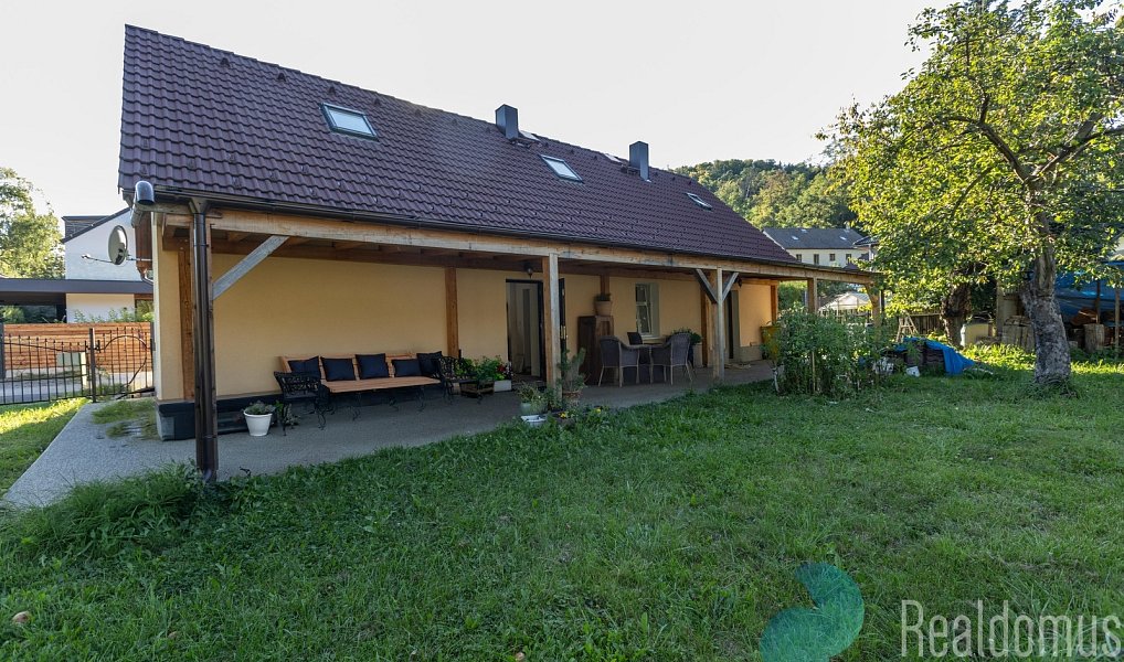 Prodej domu 143 m² s pozemkem 477 m², Nespeky – náhled fotky 3