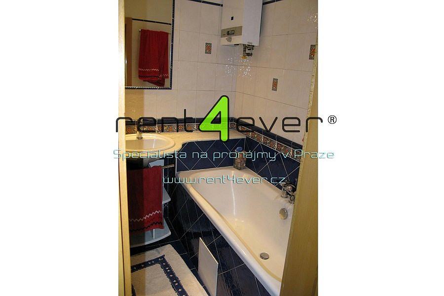 Pronájem bytu 2+1 68 m² — photo 3