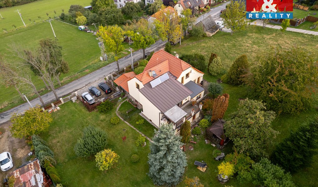 Prodej domu 169 m² s pozemkem 1 039 m², Beroun – náhled fotky 26