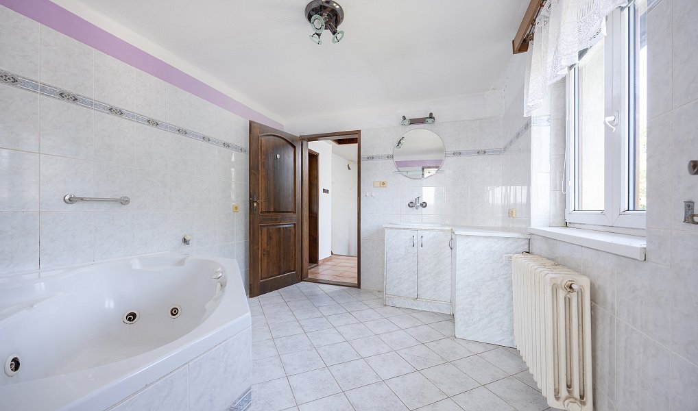 Prodej domu 193 m² s pozemkem 1 302 m², Strančice – náhled fotky 38