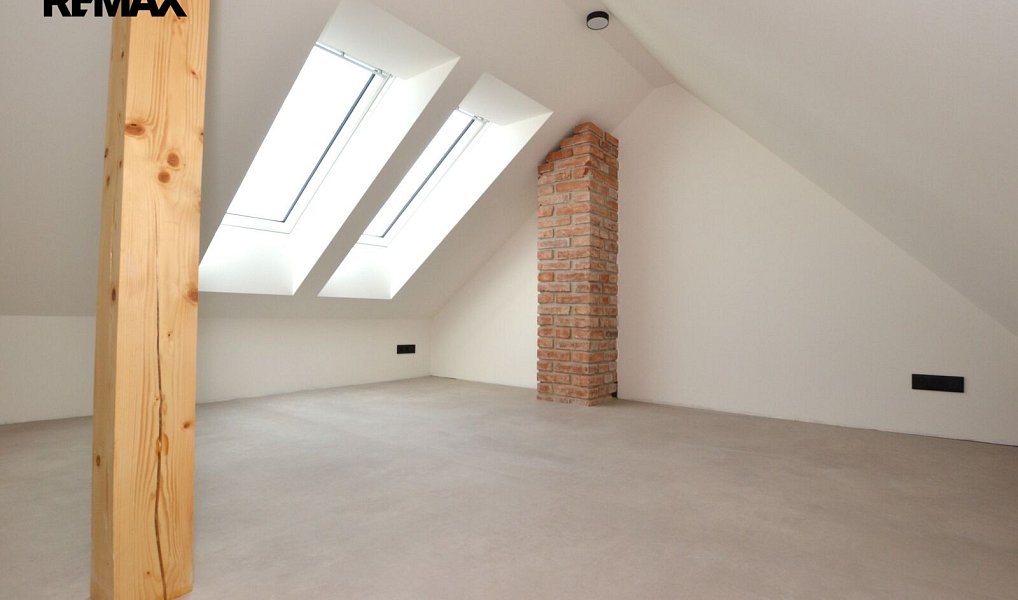 Pronájem bytu atypického 73 m², Plzeň – náhled fotky 4