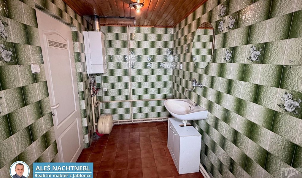 Prodej domu 330 m² s pozemkem 469 m², Jablonec nad Nisou – náhled fotky 15