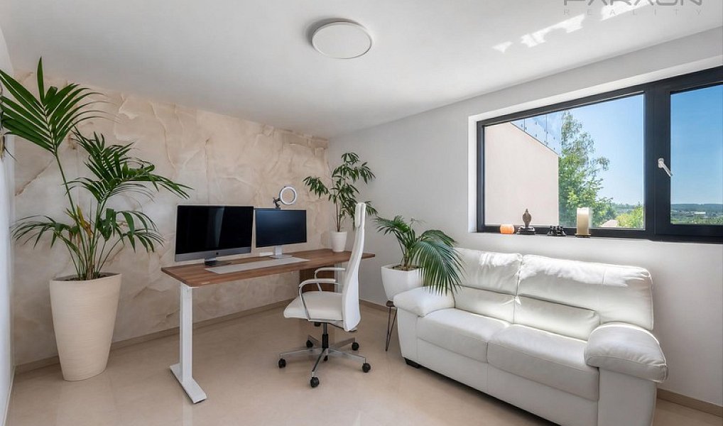 Prodej domu 232 m² s pozemkem 933 m², Čtyřkoly – náhled fotky 24