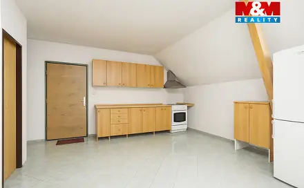 Prodej bytu 4+1 121 m², třída Čsl. legií, České Velenice, okres Jindřichův Hradec