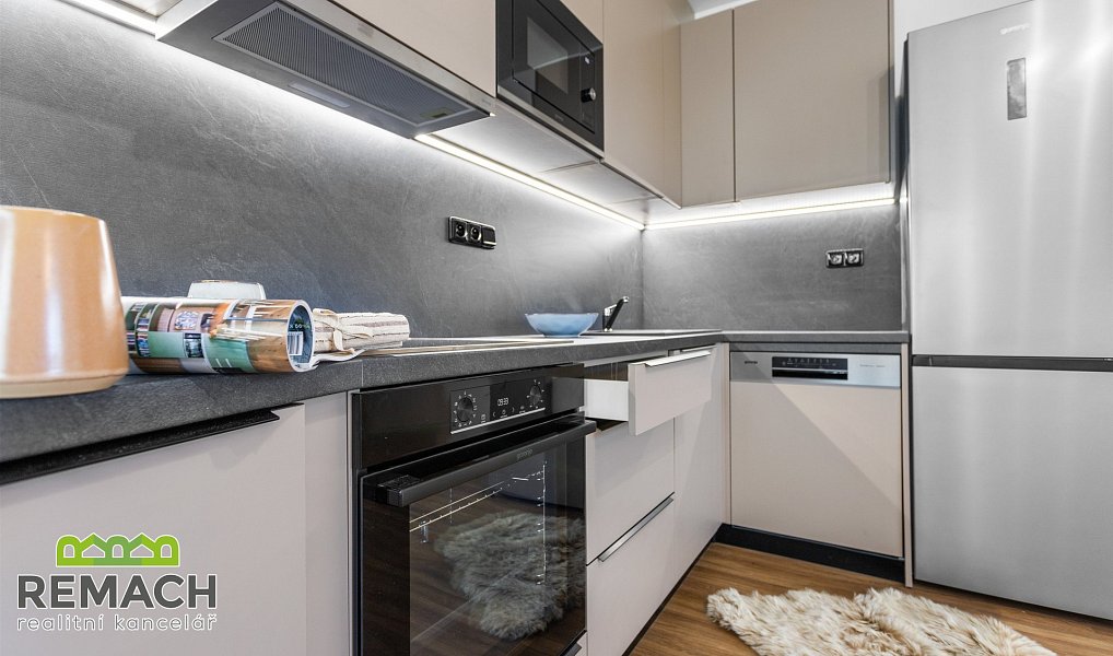 Pronájem bytu 2+kk 52 m², Náchod – náhled fotky 8