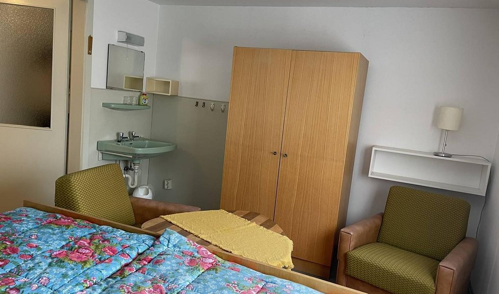 Prodej domu 625 m² s pozemkem 950 m², Krompach – náhled fotky 28