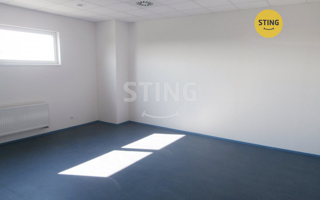 Pronájem kanceláře 504 m²