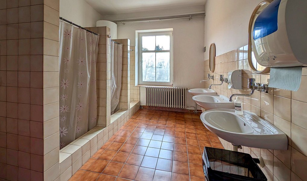 Prodej skladovacích prostor 3 000 m², Jablonec nad Nisou – náhled fotky 12