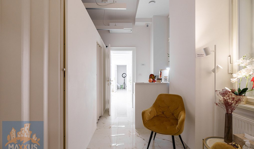 Pronájem obchodních prostor 140 m², Praha – náhled fotky 9