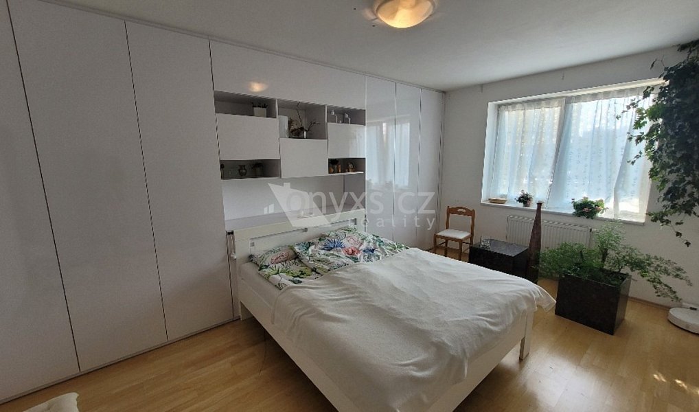 Prodej bytu 2+kk 64 m², Praha – náhled fotky 3