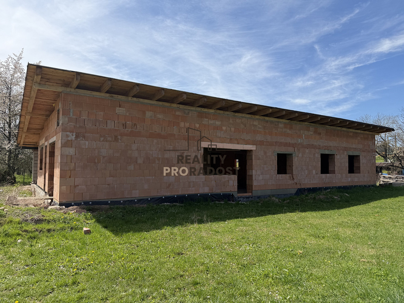 Prodej stavebního pozemku 1 156 m² – fotografie 2