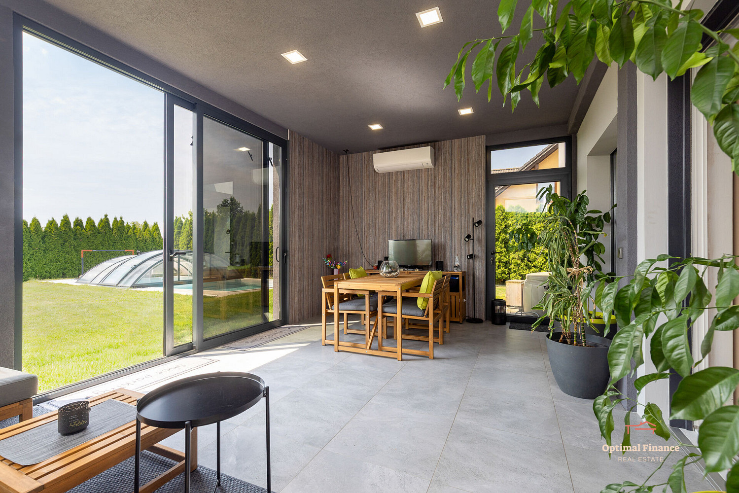 Prodej domu 241 m² s pozemkem 704 m² – fotografie 3