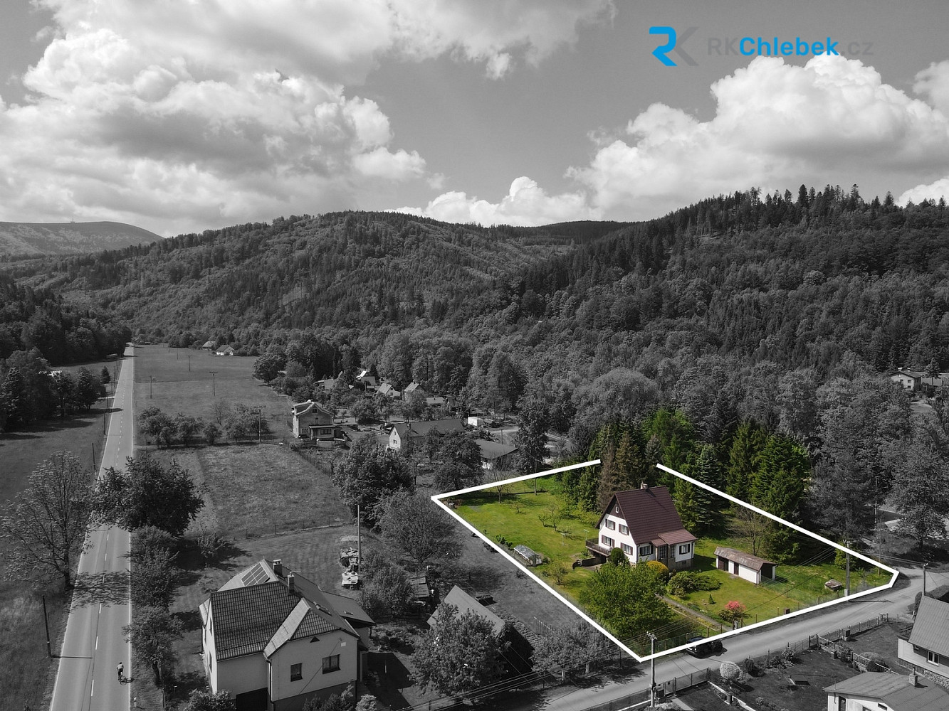 Prodej domu 126 m² s pozemkem 3 829 m²