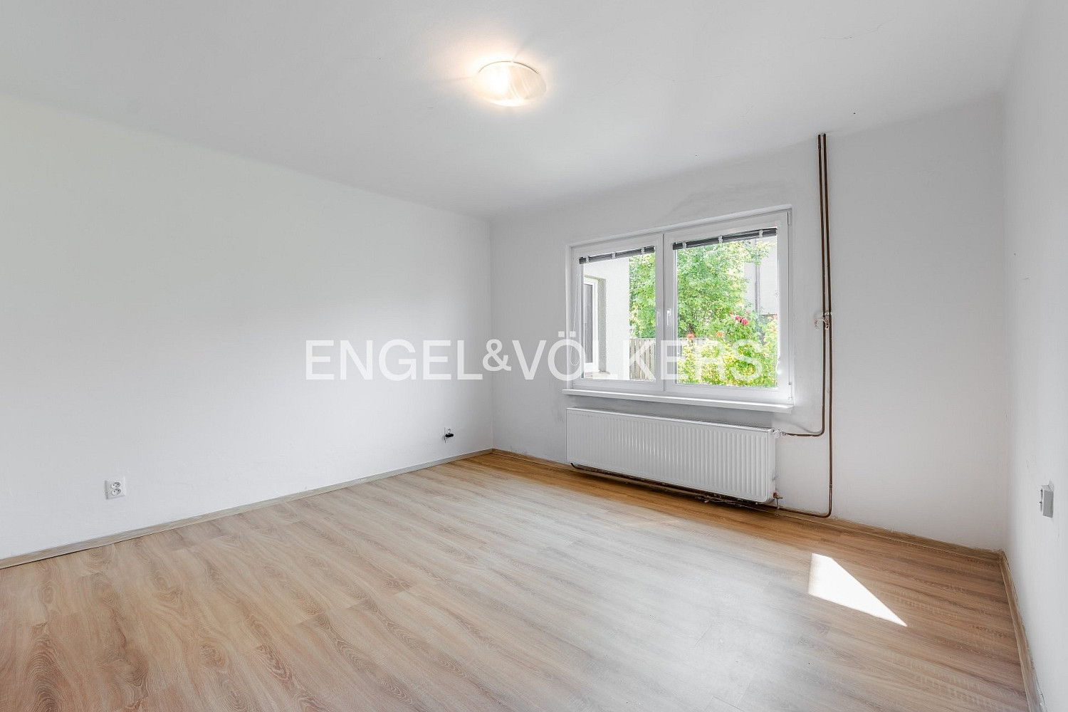Pronájem kanceláře 60 m² – fotografie 4
