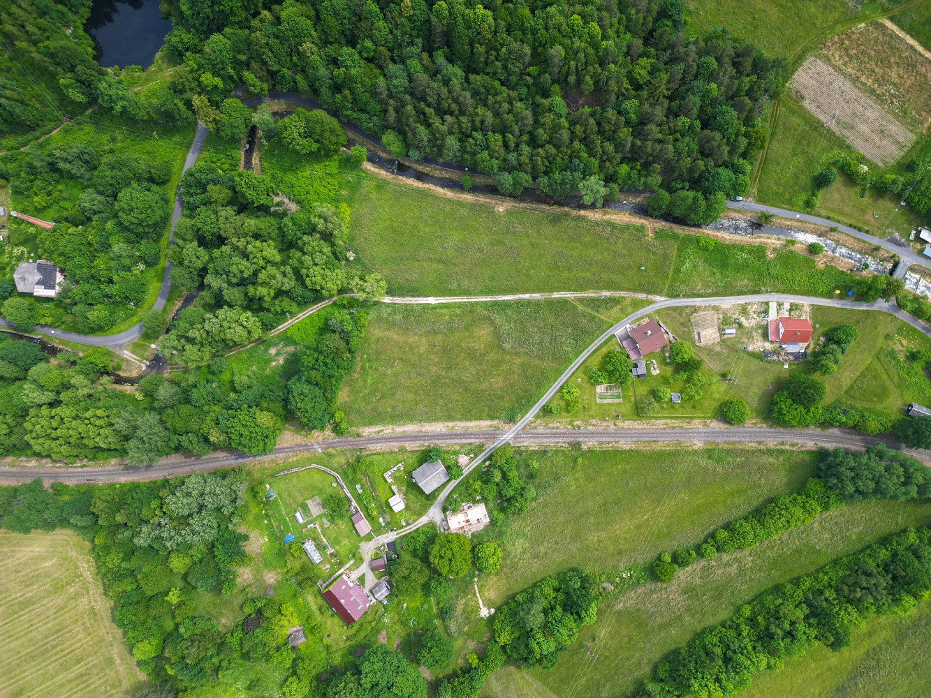 Prodej stavebního pozemku 1 300 m²
