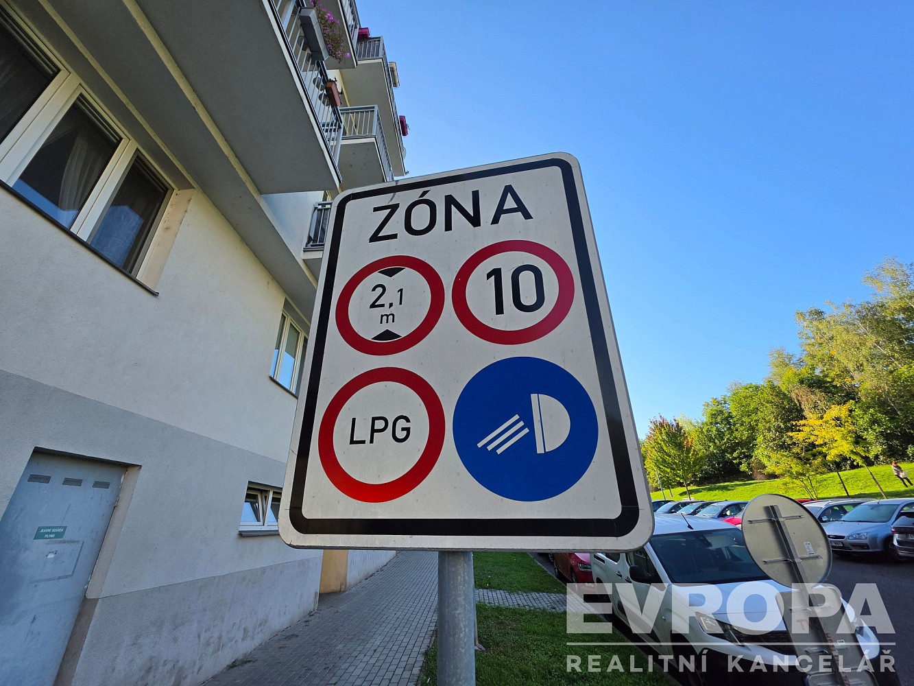 Prodej parkovacího stání, ul. Merhoutova, Praha 4, Krč – fotografie 3